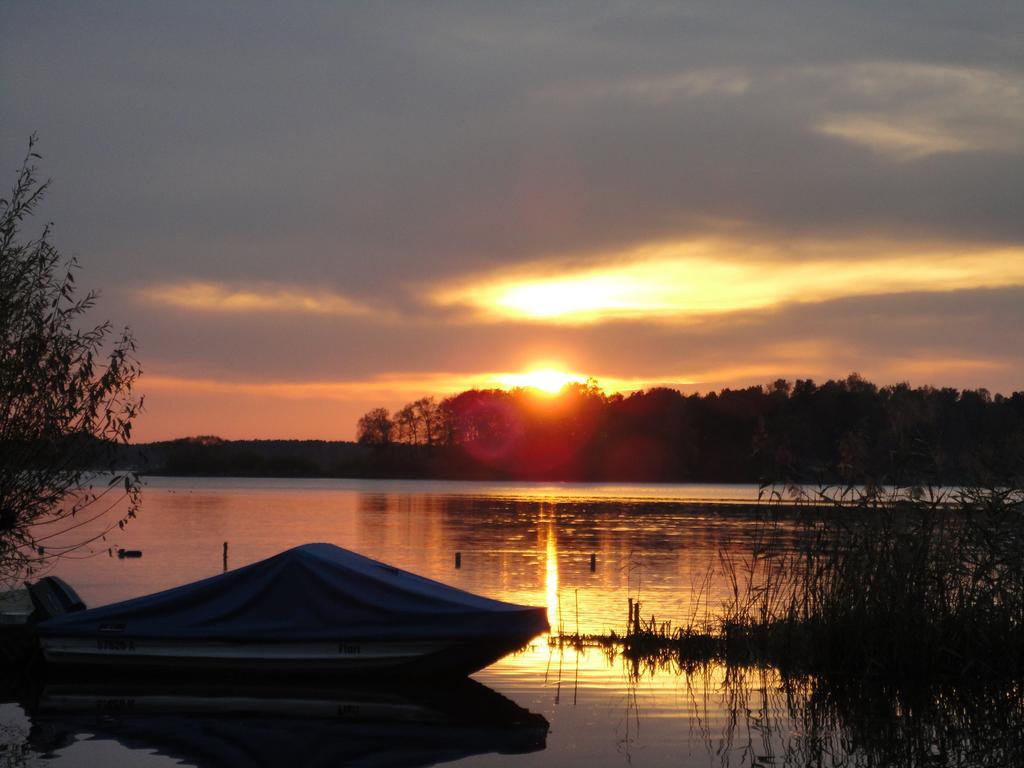 Spreewaldhaeuser Golinski Mit Kamin Am Neuendorfer See Alt Schadow Exterior foto